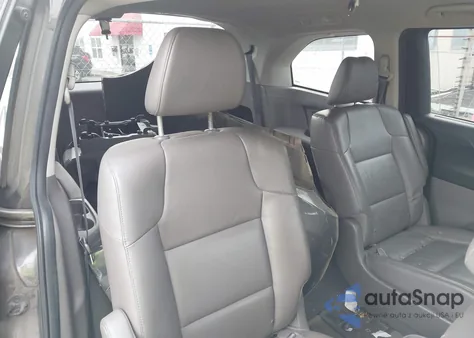 2014 Honda Odyssey Touring/Touring Elite z USA, uszkodzony, nr VIN 5FNRL5H95EB132744